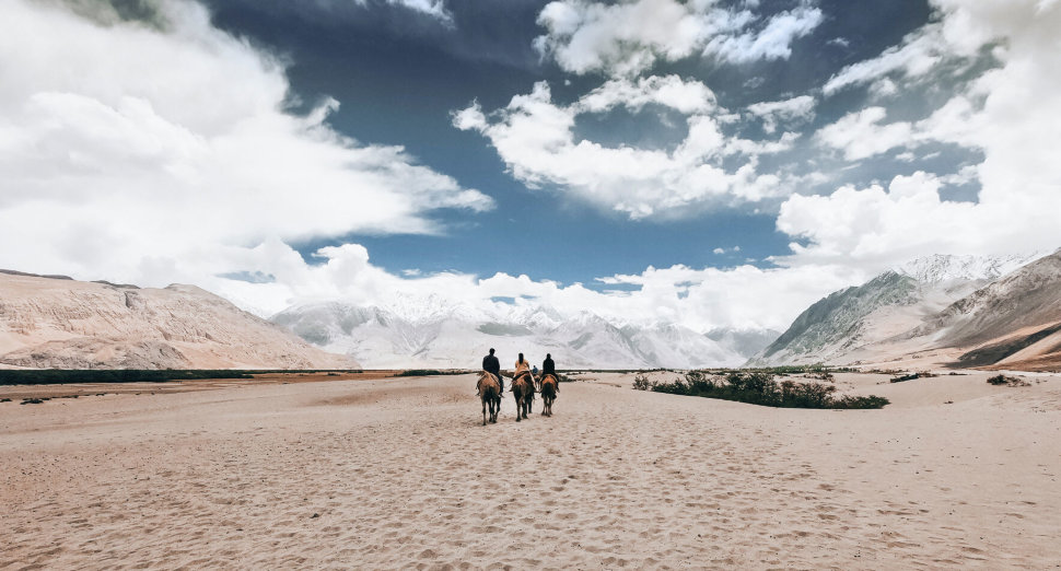 Набор аксессуаров GoPro Travel Kit (AKTTR-002)