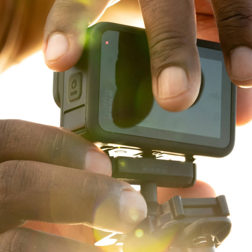 Магнитное крепление GoPro Magnetic Latch Mount для HERO 13 (AEMAG-001)